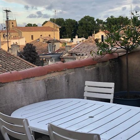 Terrasse tropézienne centre Nîmes Extérieur photo